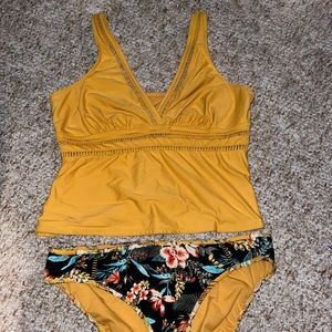 Cute Floral Pattern Swim suit pair!